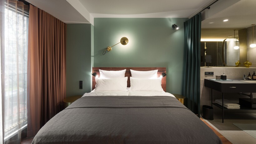 © Joachim Grothus, Patricia Parinejad & Kai Knörzer © Joachim Grothus, Patricia Parinejad & Kai Knörzer